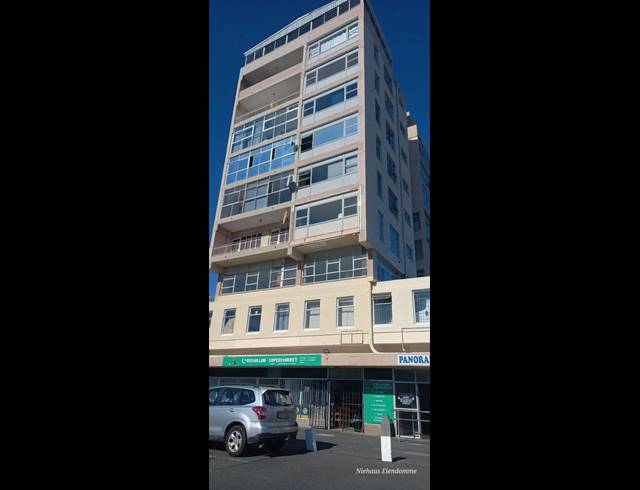 2 BEDROOM APARTMENT FOR SALE IN STRAND CENTRAL